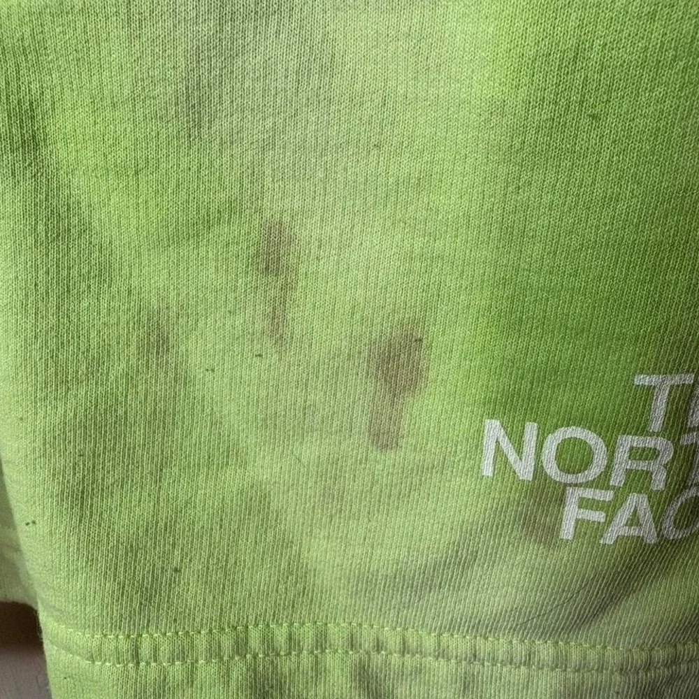 The North Face Mens Shorts  Relaxed Fit Tie Dye Green Size medium